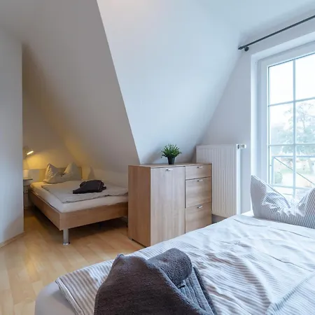 Mine Heimat 8 Holiday home Zingst